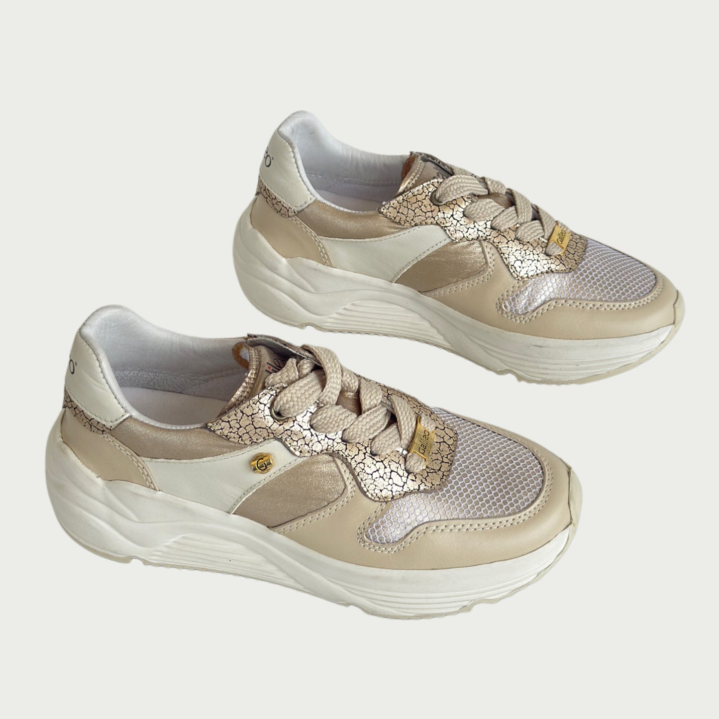 Tenis en cuero color beige Ref : NIZAMPBE4