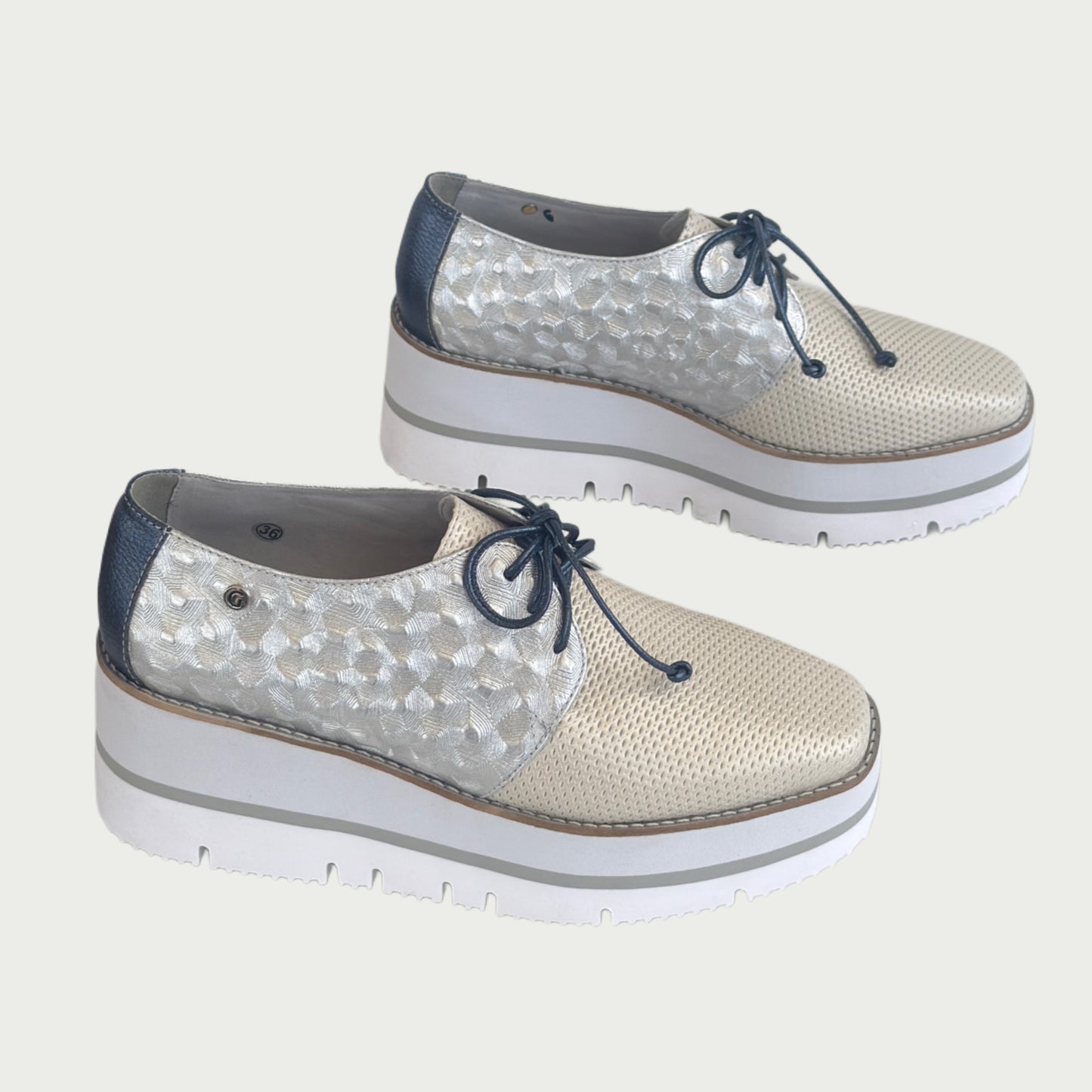 Bolicheros en cuero plata x beige Ref: 6317WPLA