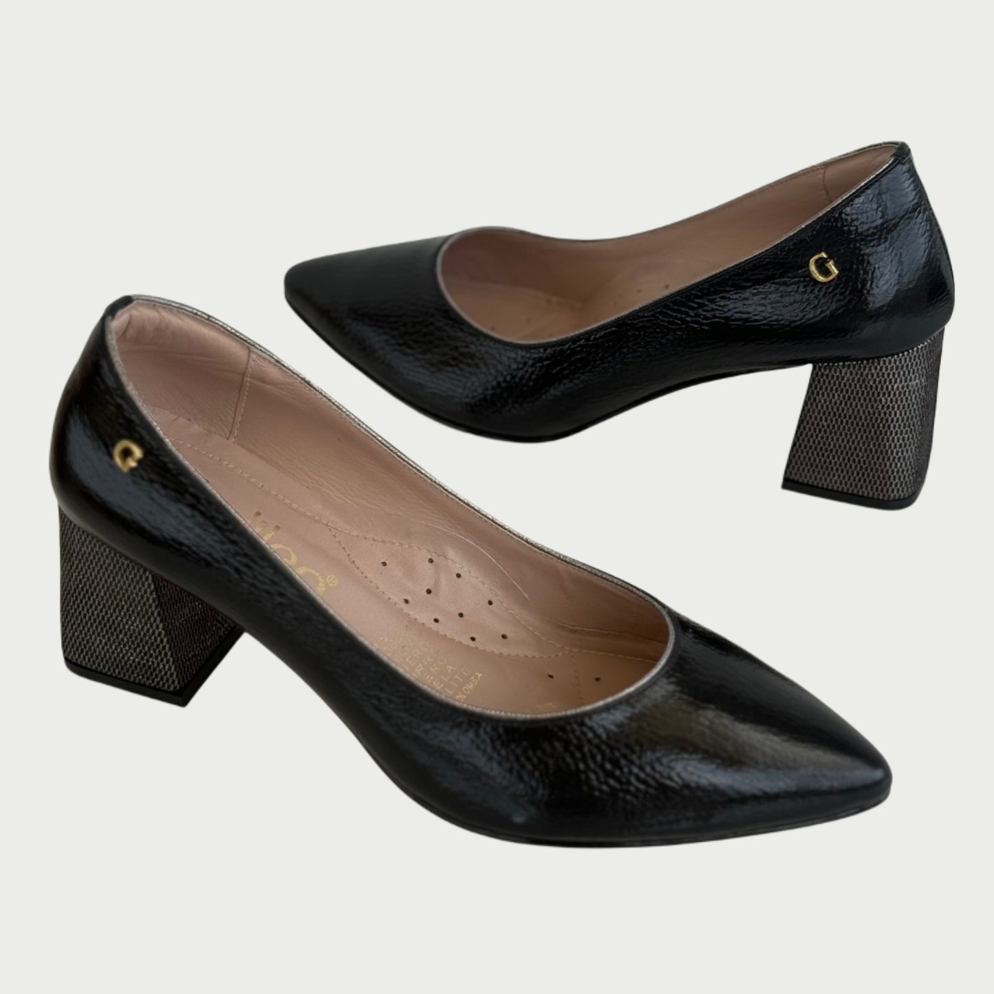 Zapato en cuero negro Ref : 1032NPN39