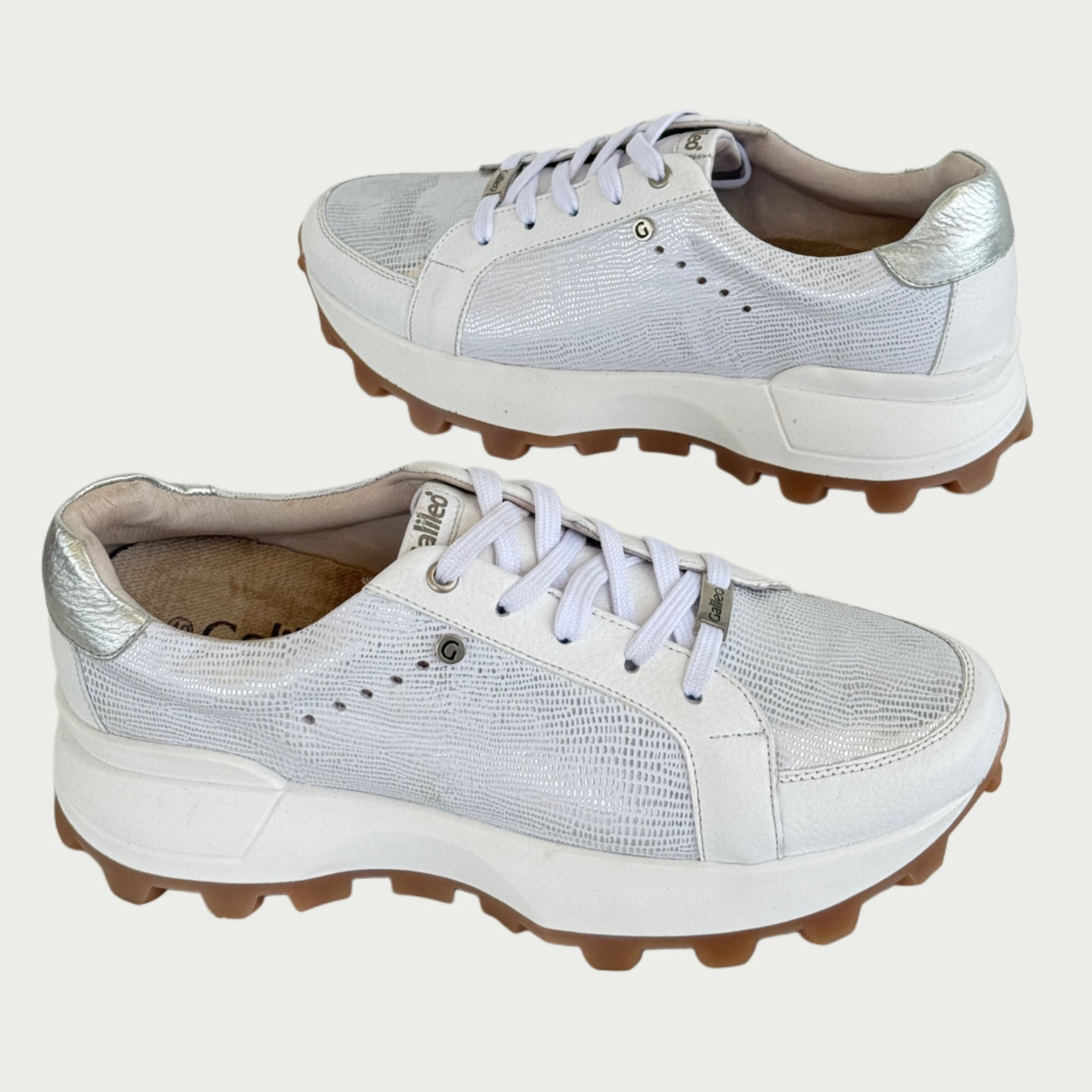 Tenis blancos x folia Ref : SD68MPBL0