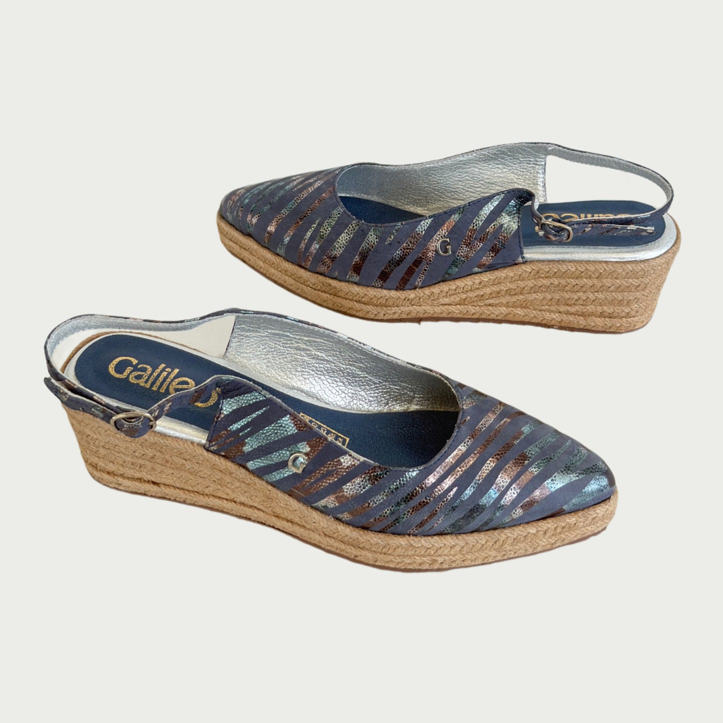 Zapato destalonado en cuero azul x yute Ref: 2121NPZ