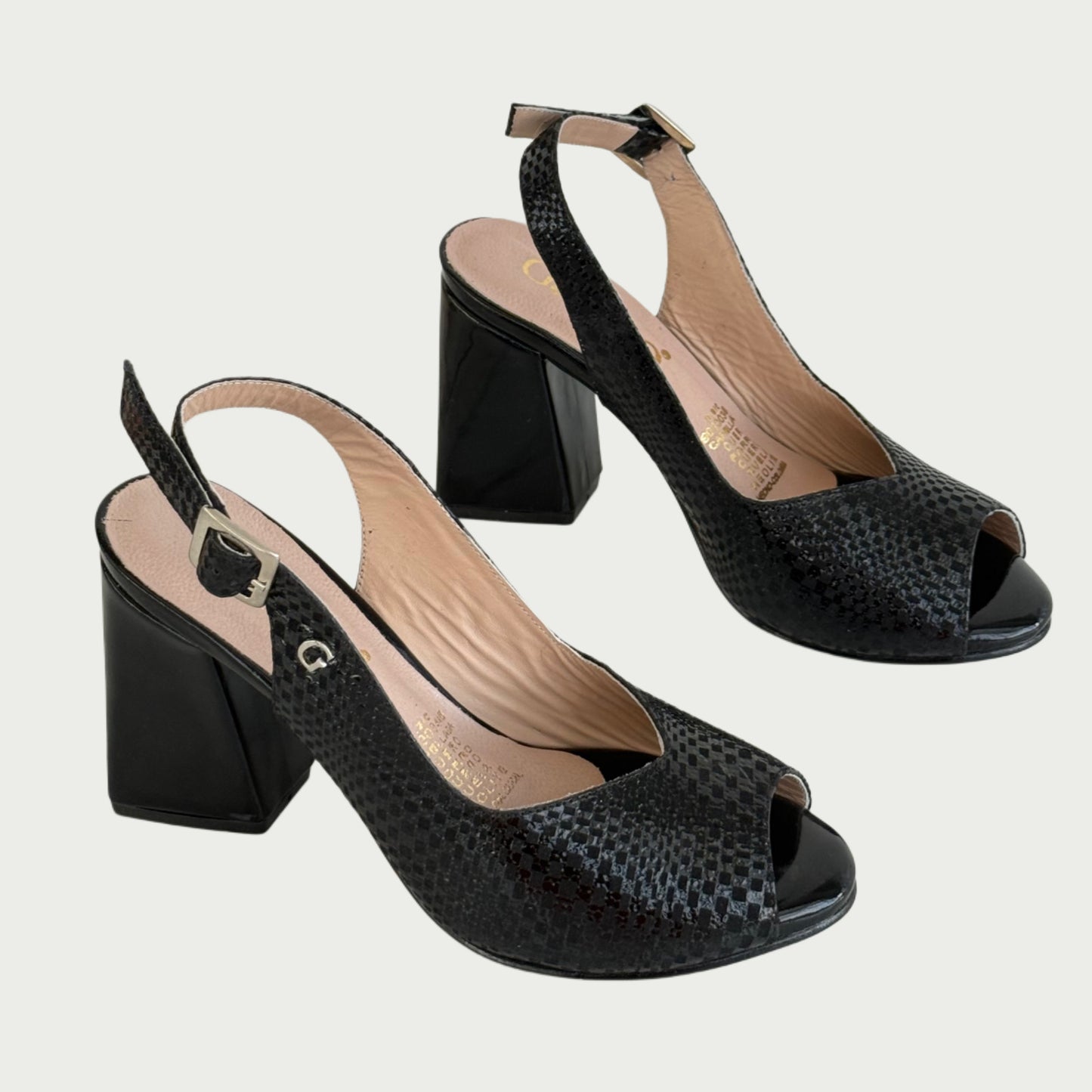 Sandalias en cuero negro Ref: 3182MPN35