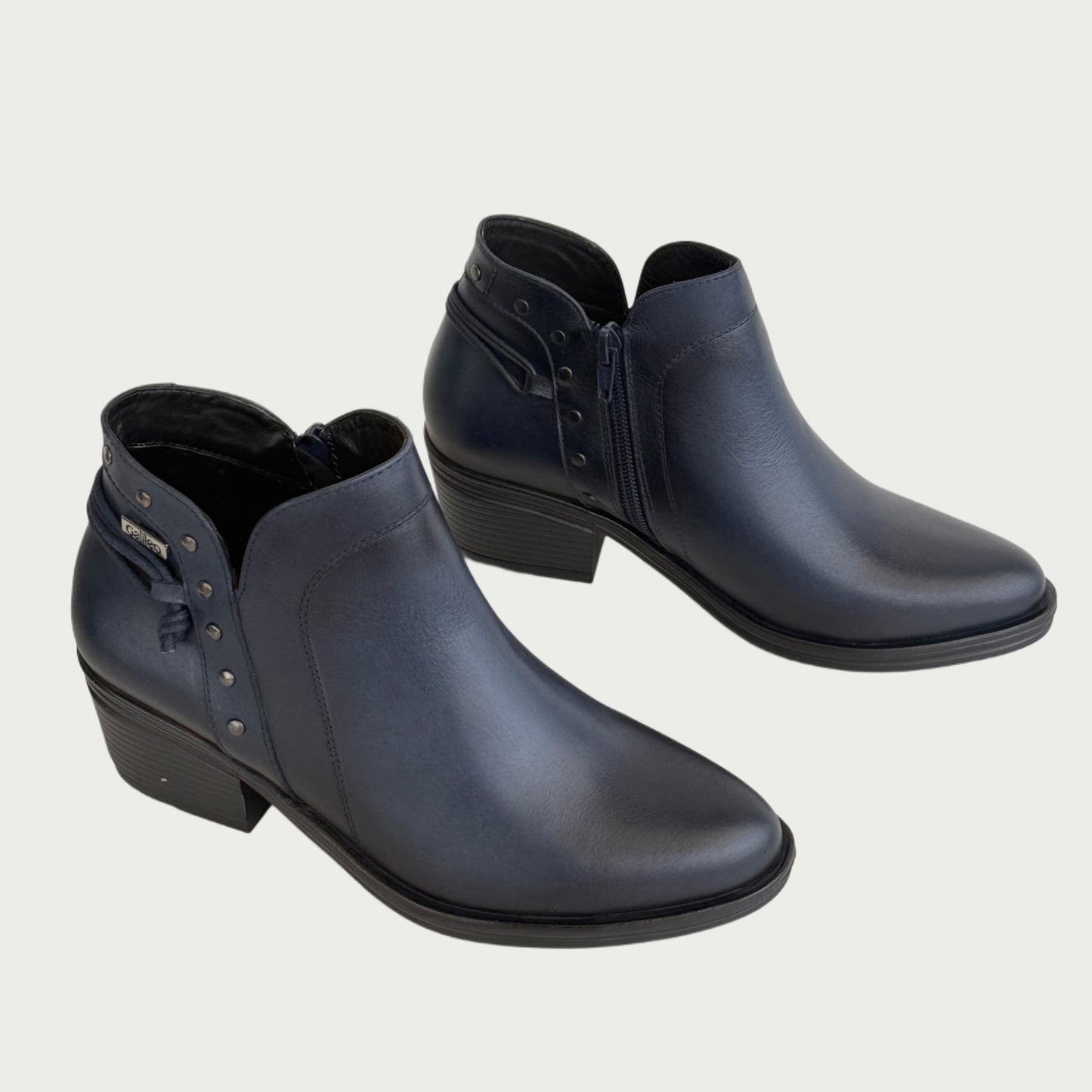 Botines en cuero azul Ref: BENETOWPZ