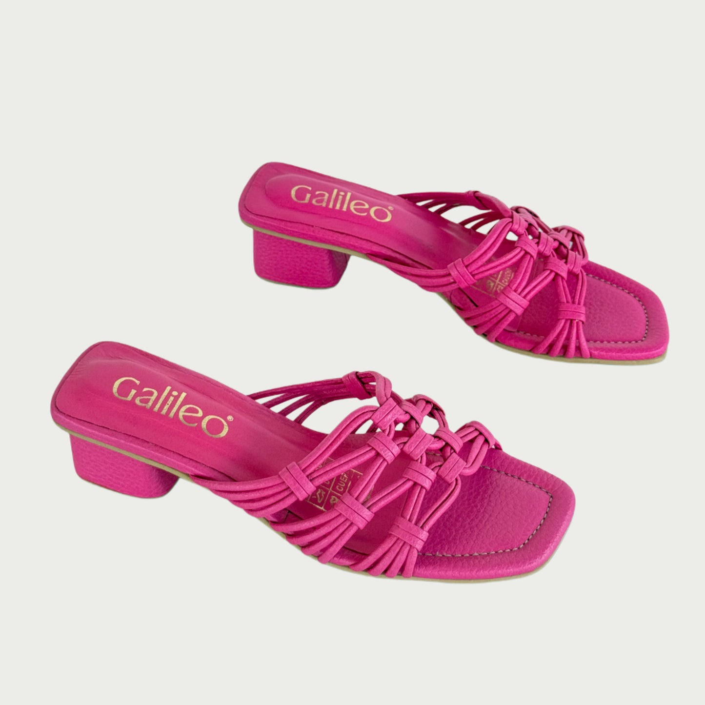 Sandalias en cuero fucsia Ref: 1731WF6