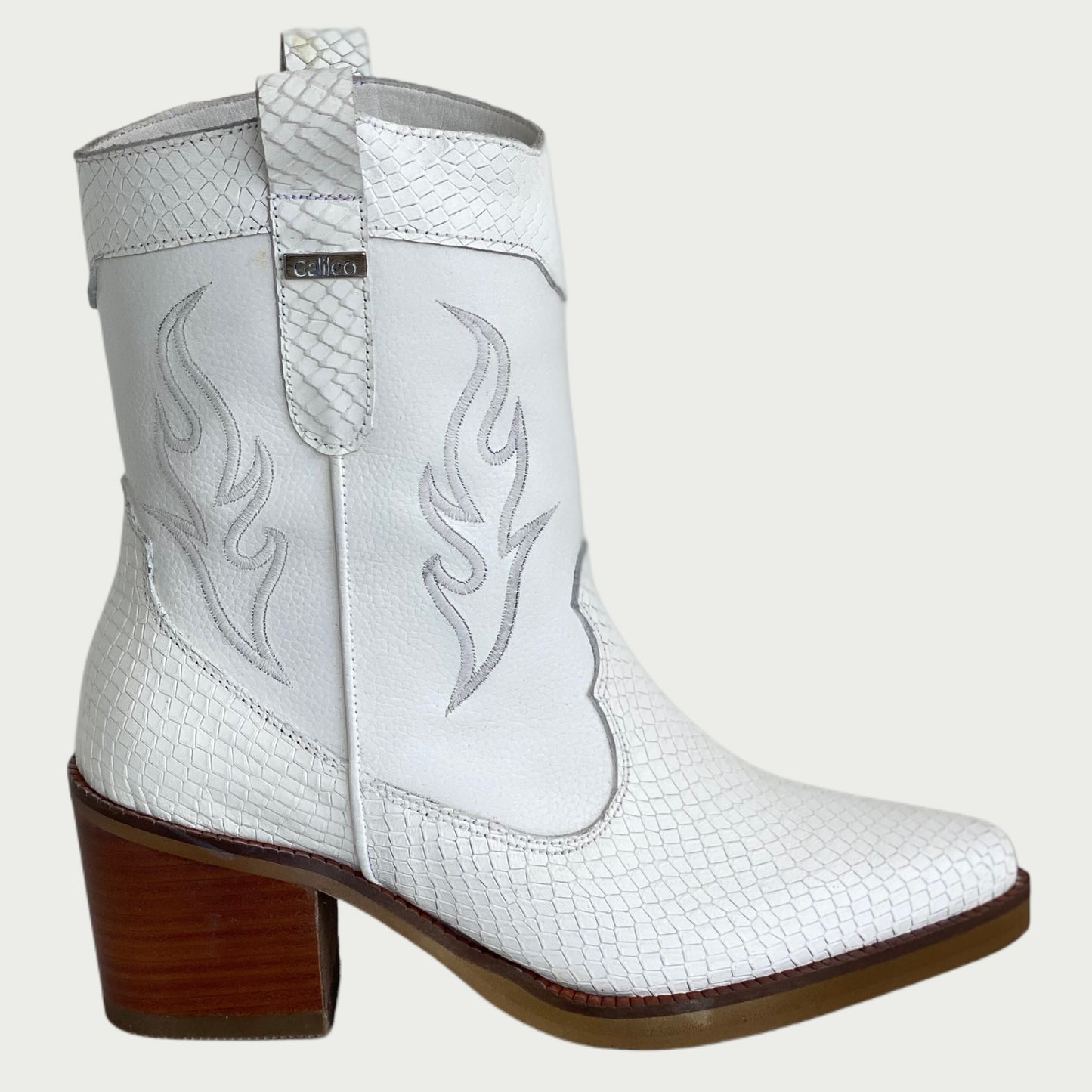 Botin safiro blanco Rf 6304