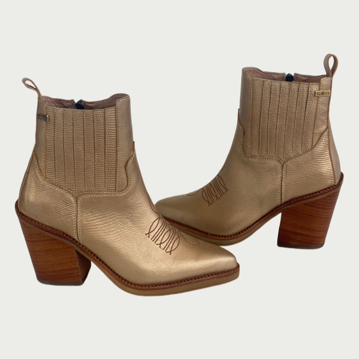Botines en cuero dorado Ref: 6129NPO5