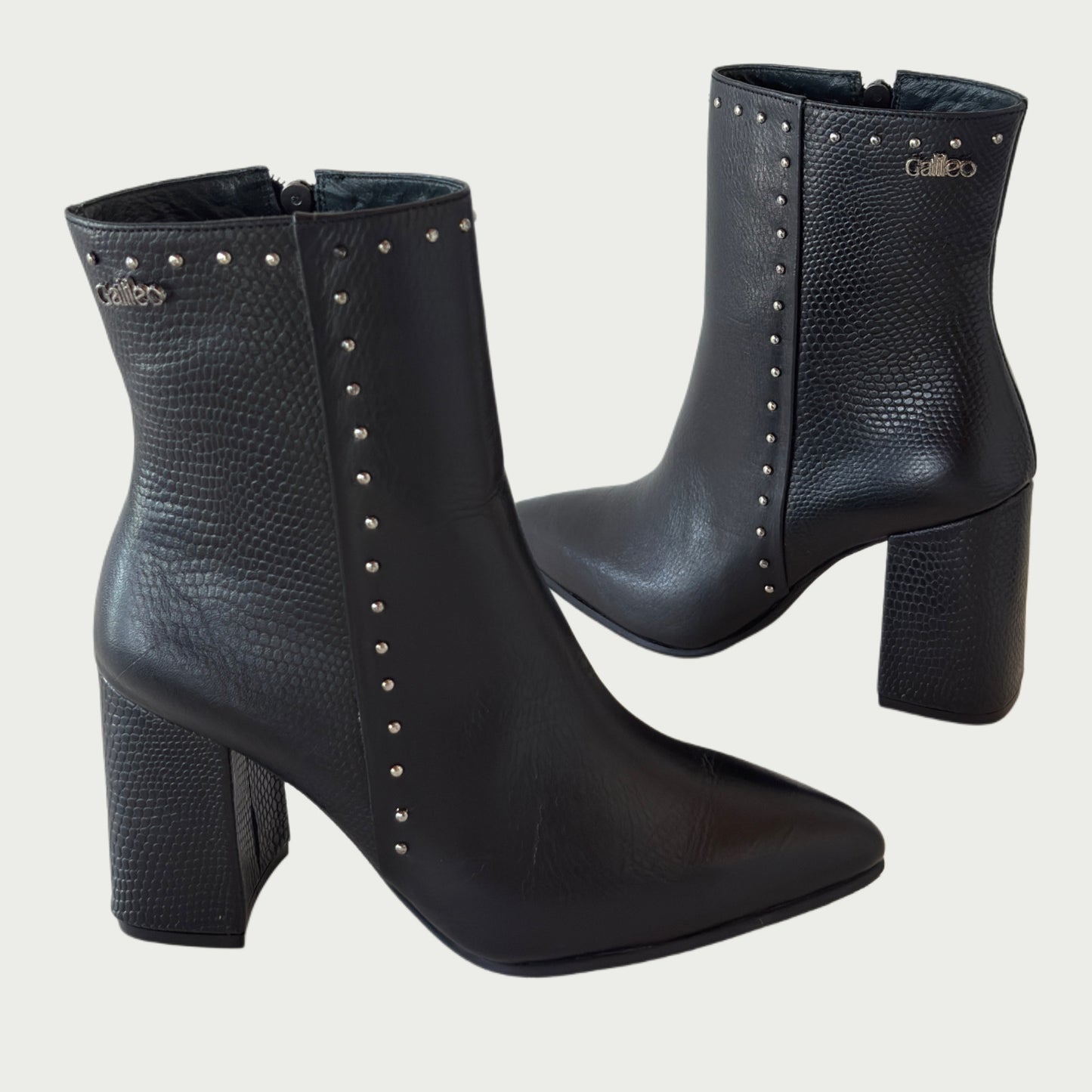 Botines en cuero negro Ref:6471