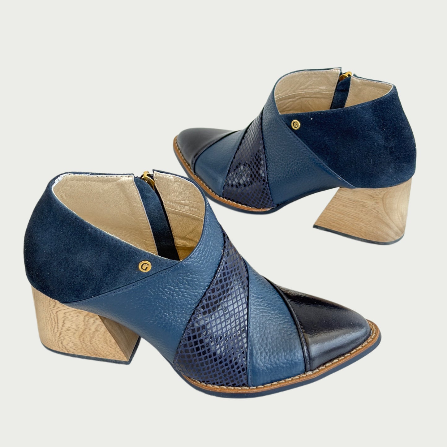 Botines en cuero azul Ref: B18XPAZ