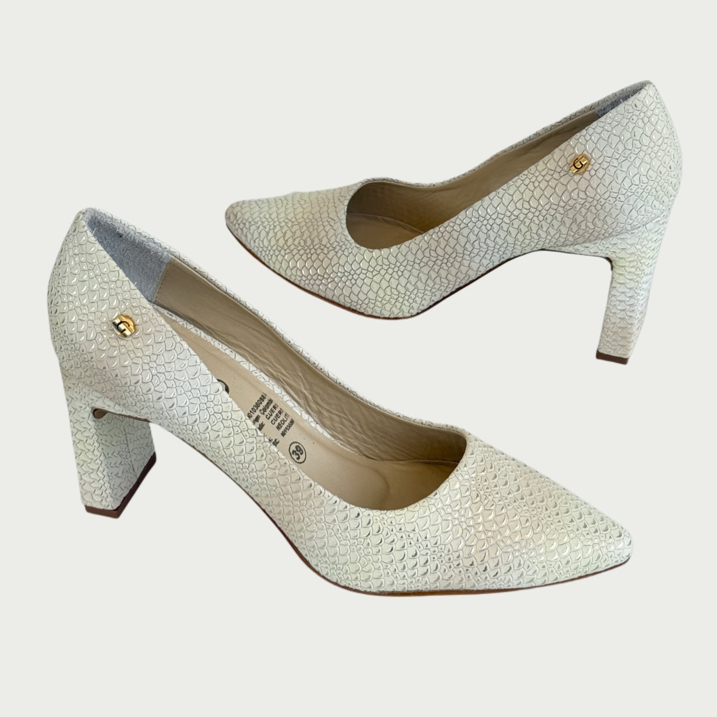 Zapatos en cuero beige eclipse mimosa Ref: 4750NM