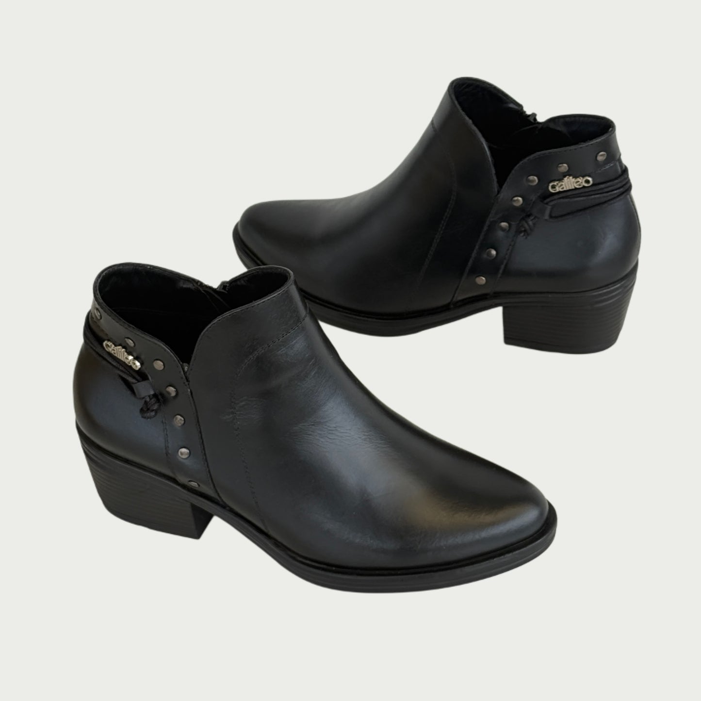 Botines en cuero negro Ref: BENETOZPN