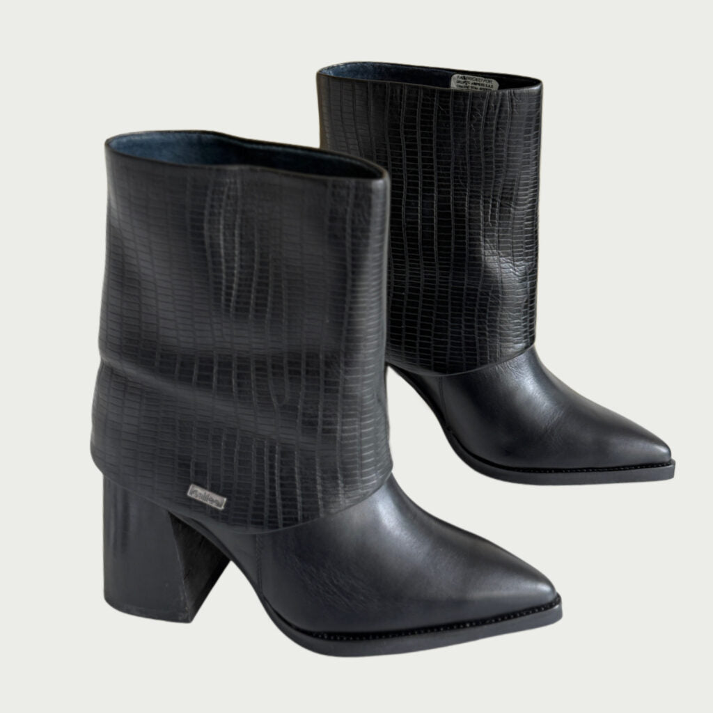 Botines en cuero negro Ref: 6393