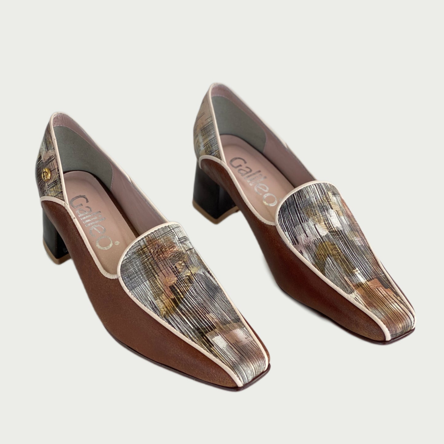 Zapato cafe en cuero Ref : 3091NYC8
