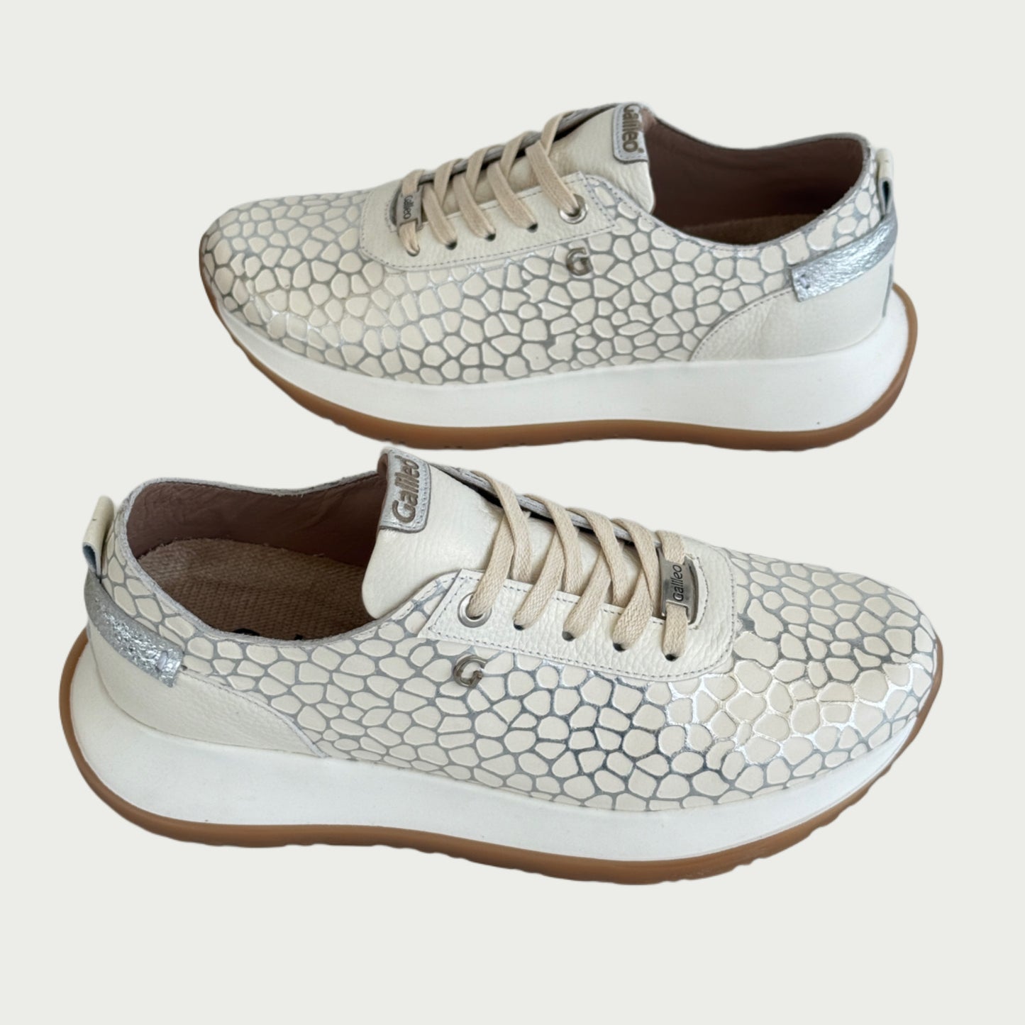 Tennis en cuero blanco crema x plata Ref: SD74WPBL