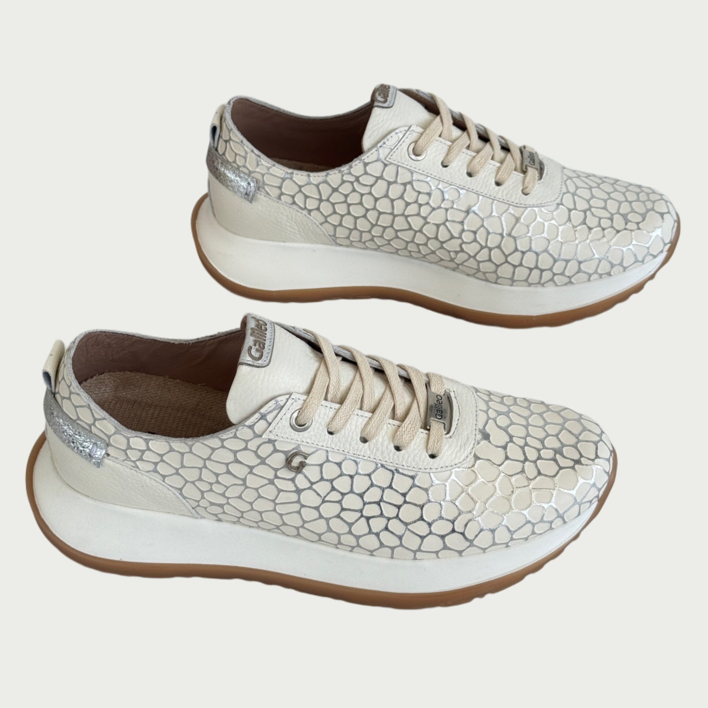 Tennis en cuero blanco crema x plata Ref: SD74WPBL