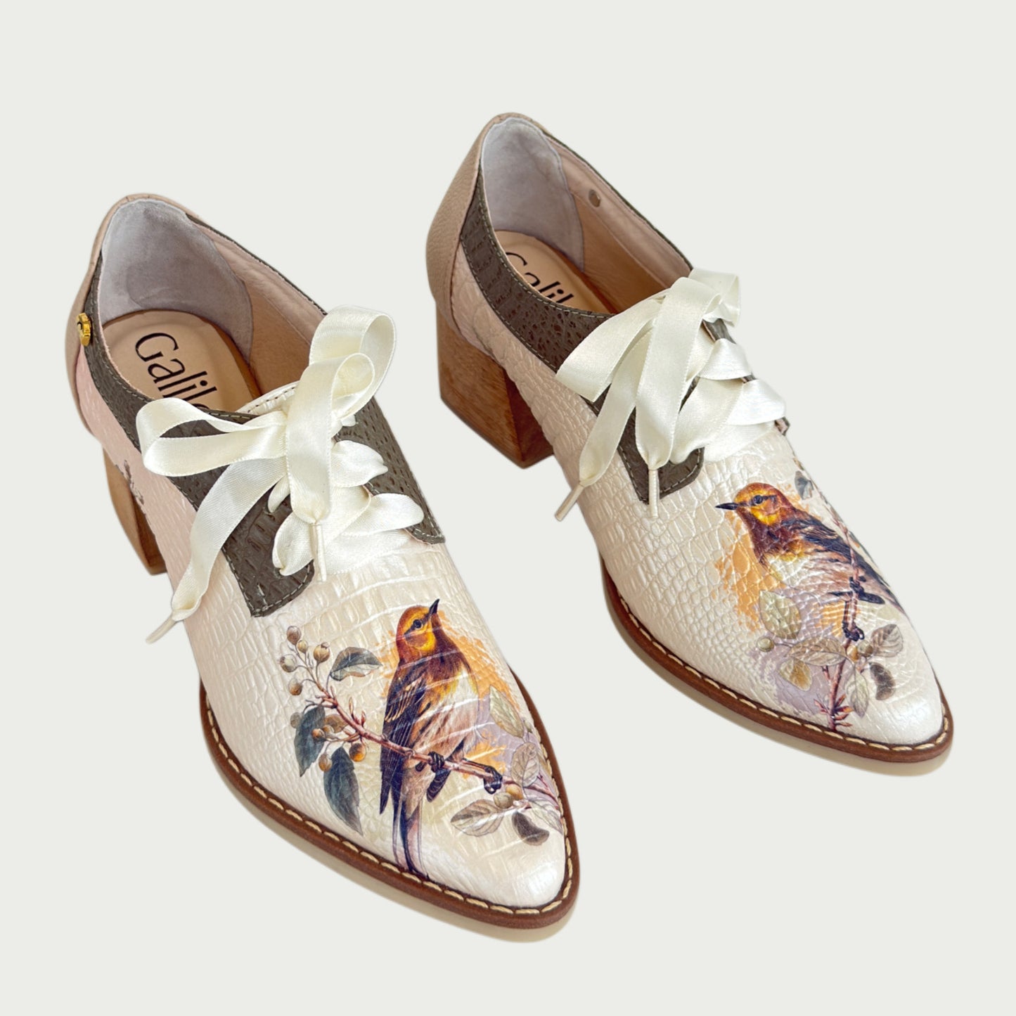 Botin en cuero talco x verde Ref: OX10ZBET