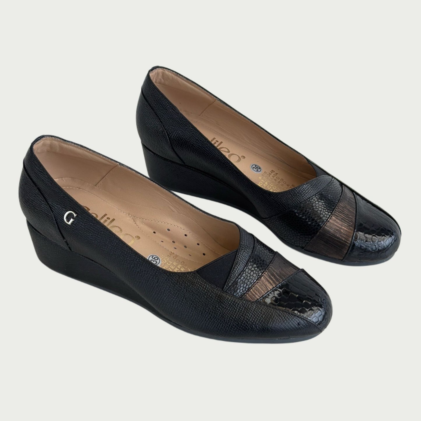 Zapato en cuero negro 1194XPNG