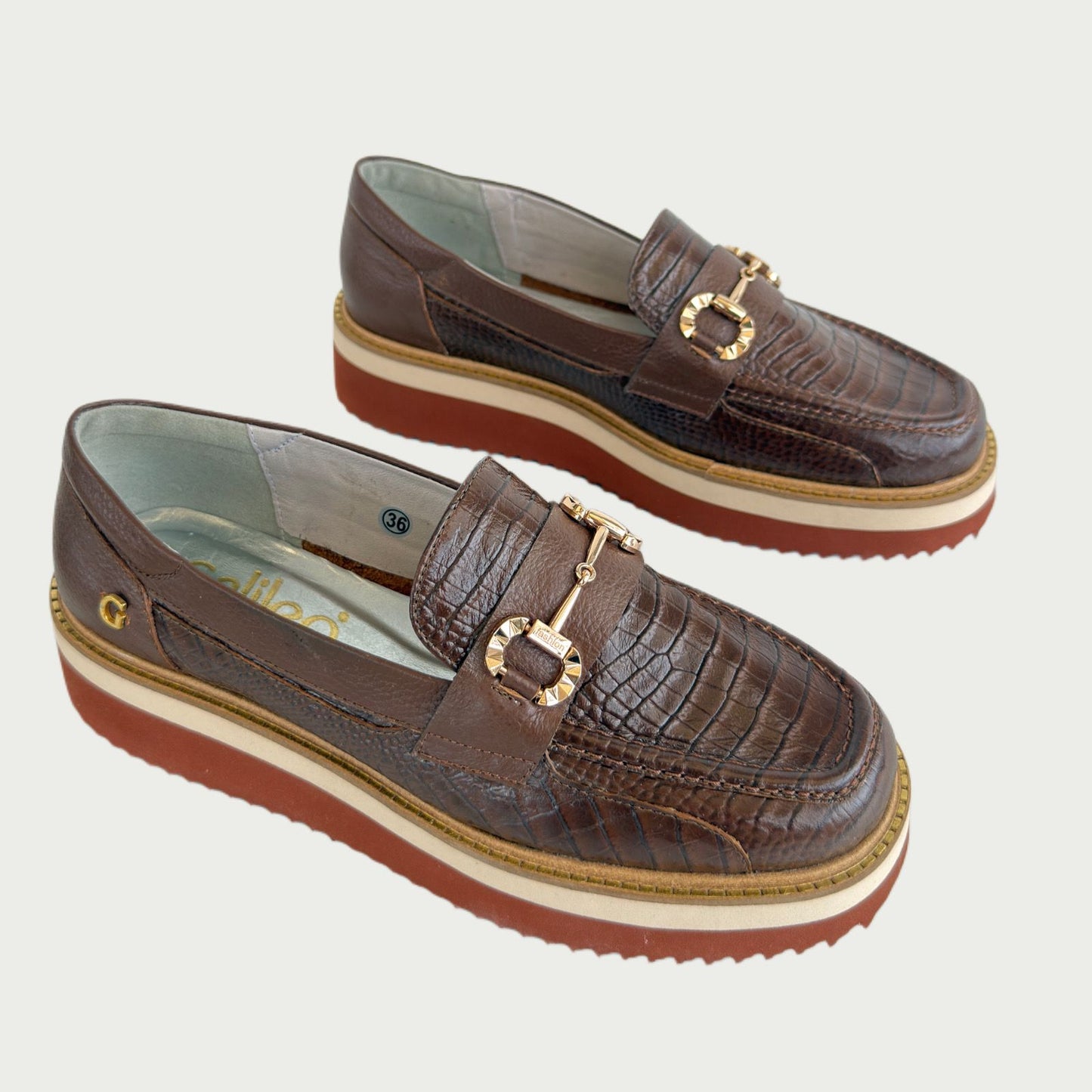 Mocasines en cuero café 6316XPC