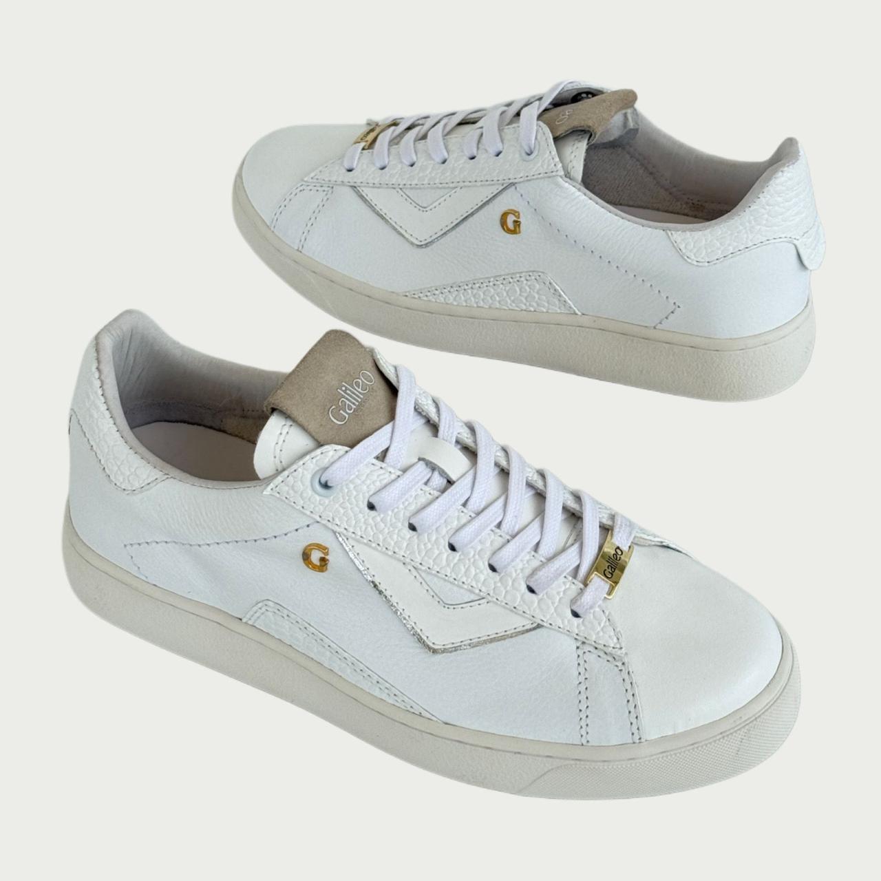 Tennis en cuero blanco x texturas Ref: LUCIAXPB