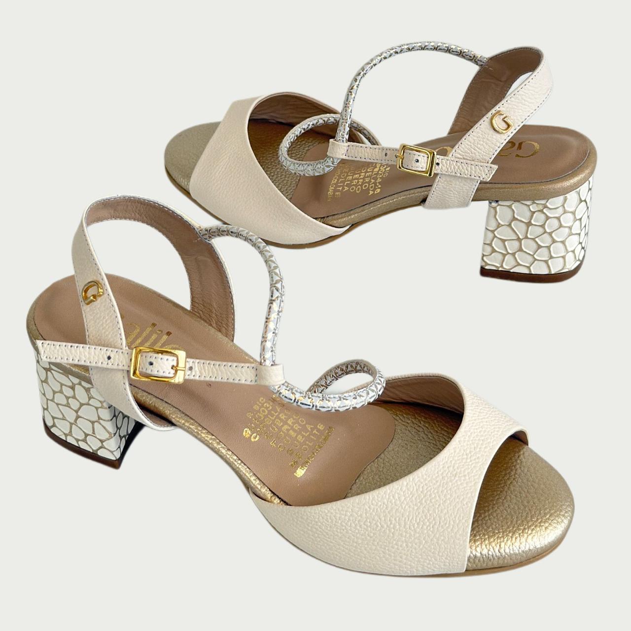 Sandalia en cuero beige x folia Ref: 249XPTA