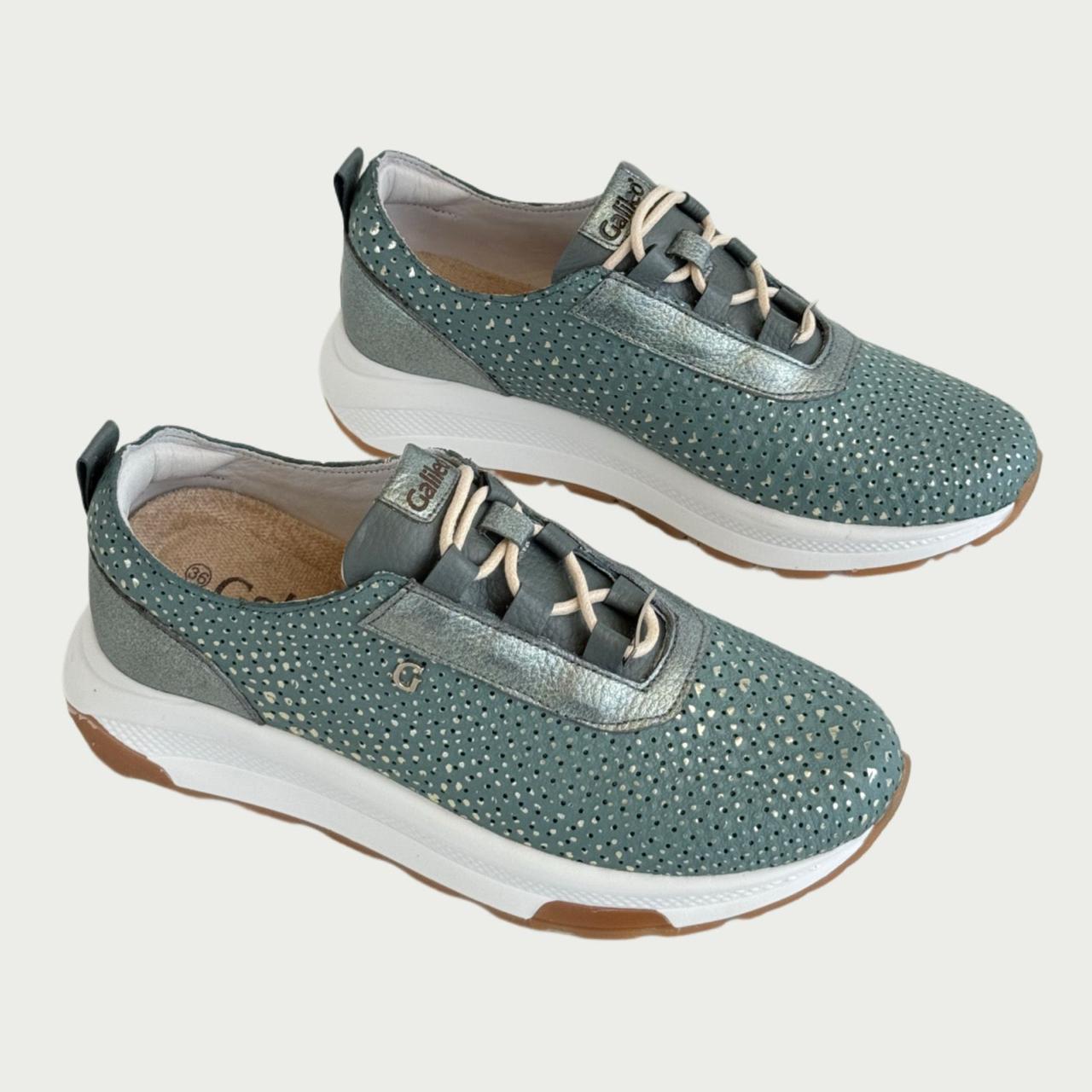 Tennis en cuero agave x verde metal Ref:SD74XP