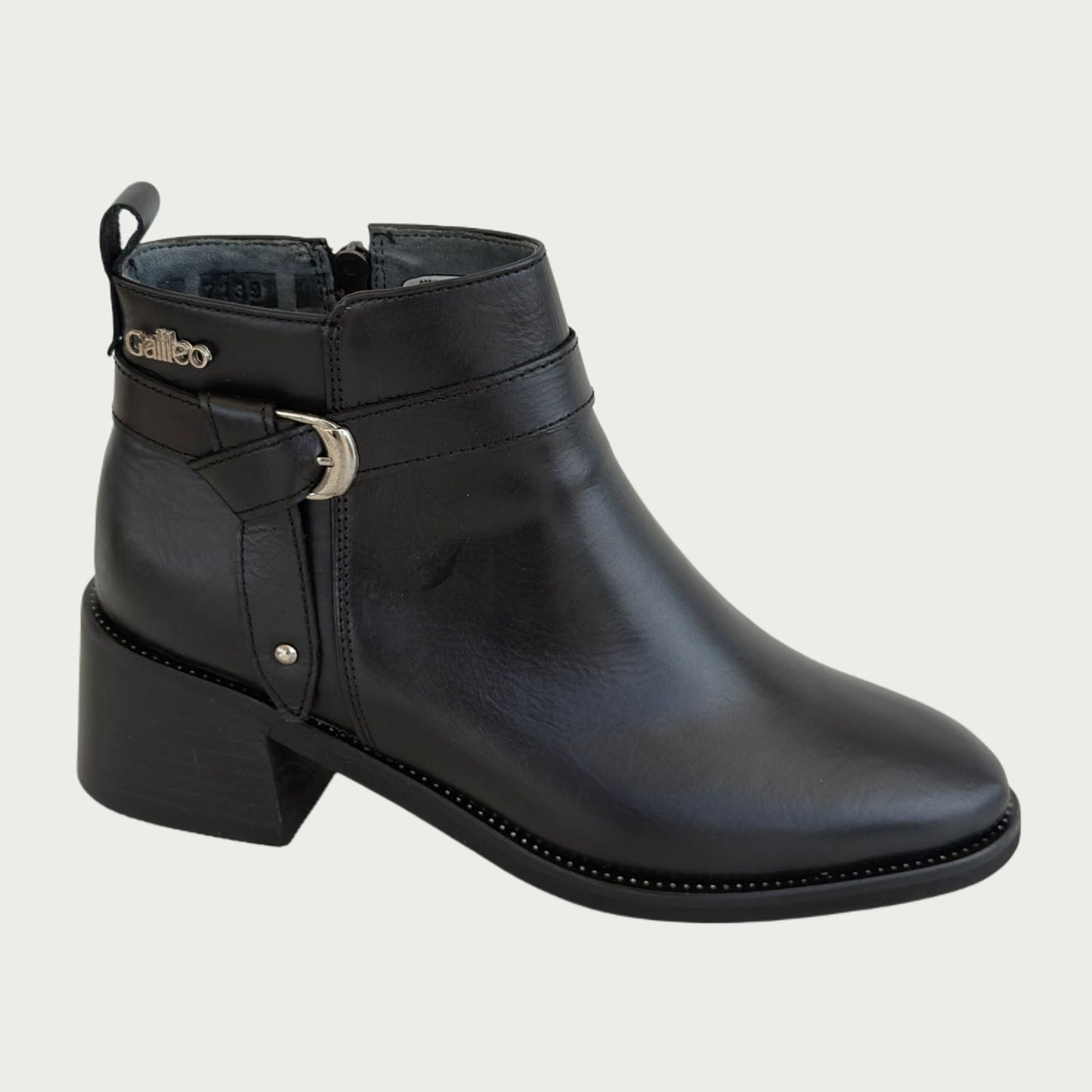 Botines en cuero negro Ref: 6482