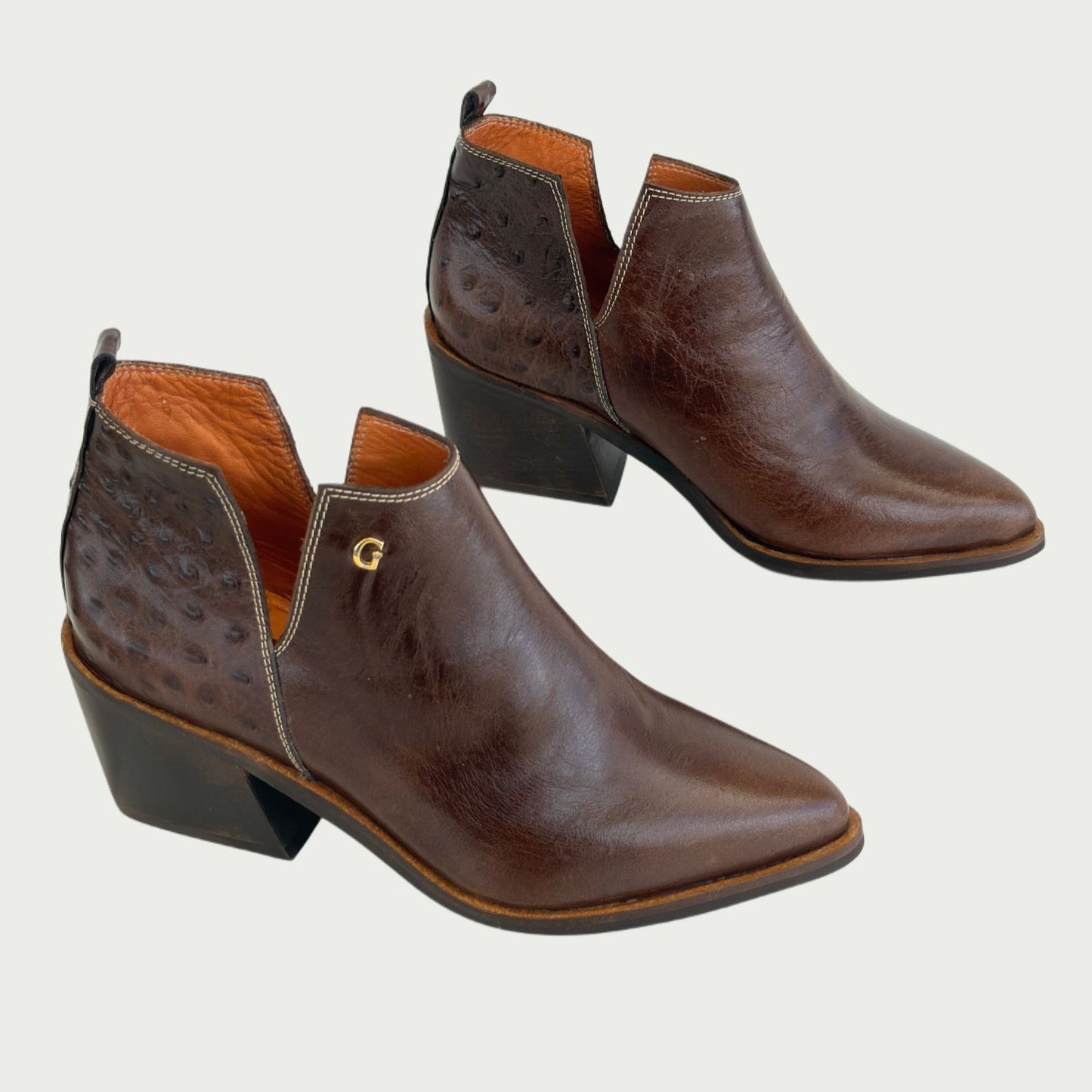 Botines en cuero marron x avestruz Ref: 1232XP