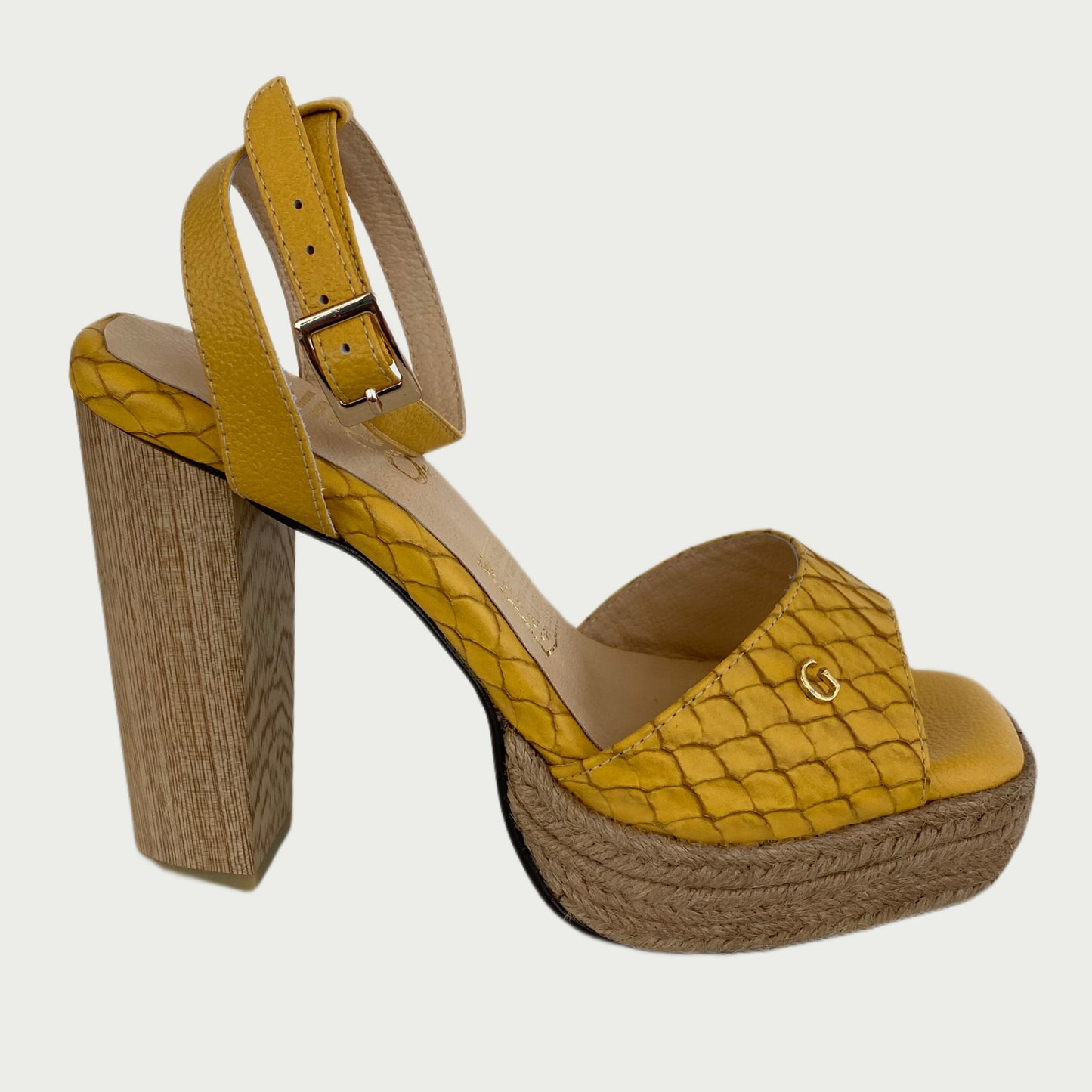 Sandalias en cuero amarillo Ref: 1006NPMO4