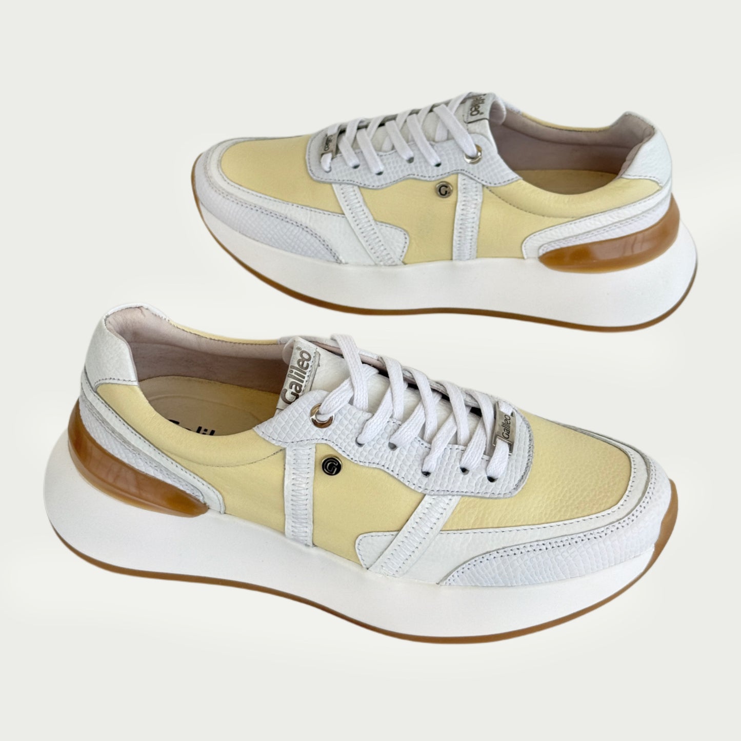 Tenis en cuero blanco x crema Ref: SD132ZCR