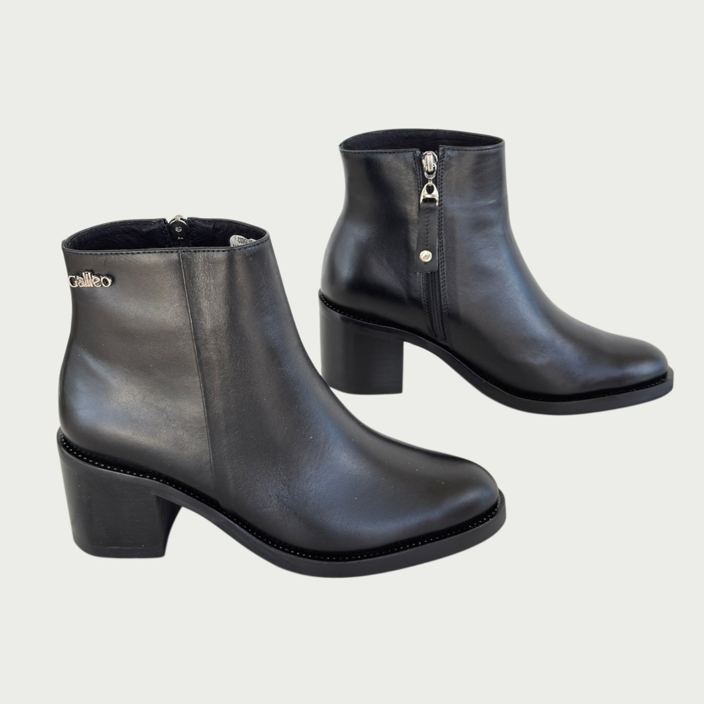 Botines en cuero negro Ref: 6235ZPNG