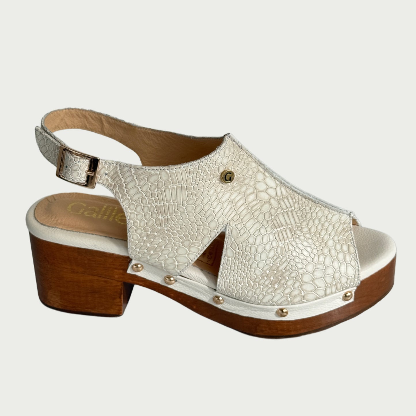 Sandalia en cuero beige Ref: 1267WP