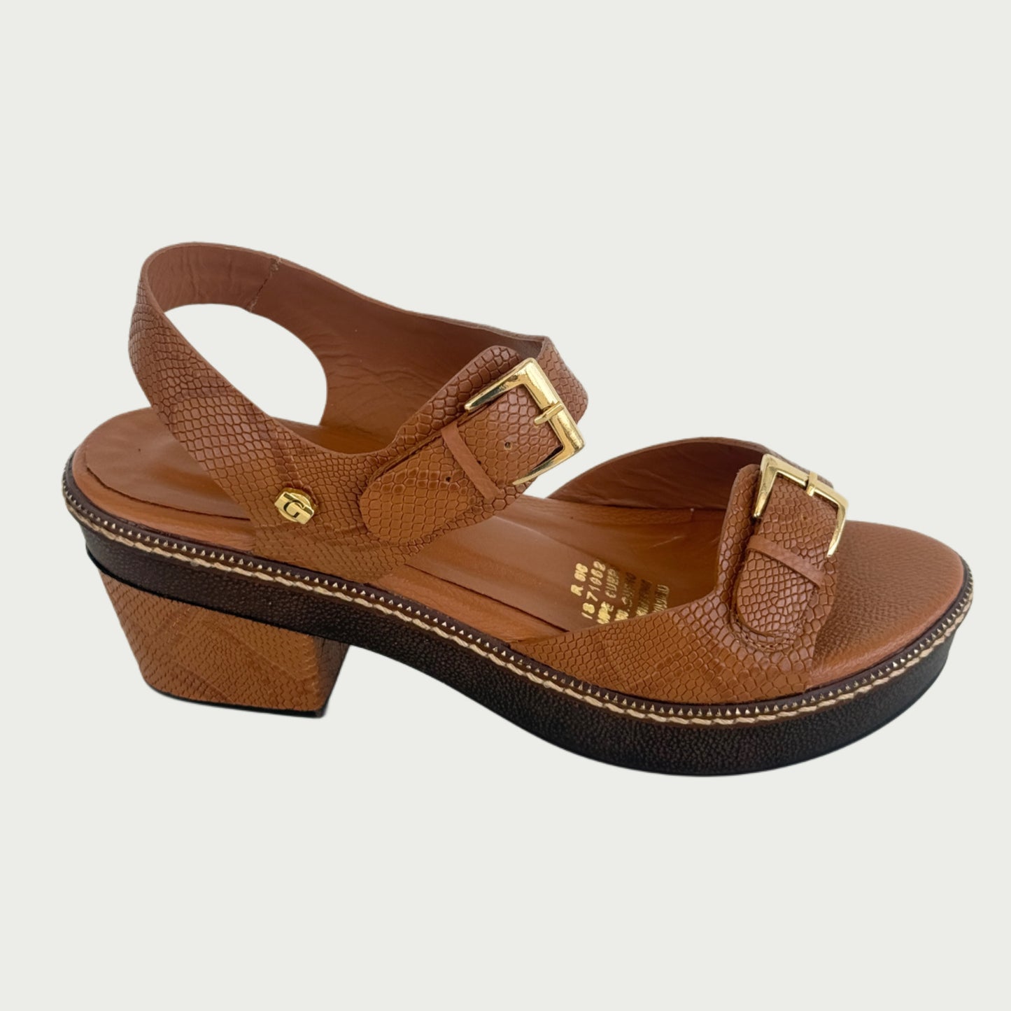 Sandalias en cuero miel Ref: S-97