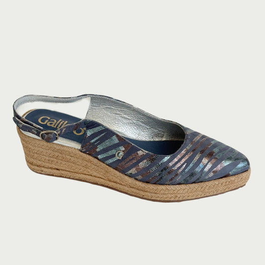Zapato destalonado en cuero azul x yute Ref: 2121NPZ