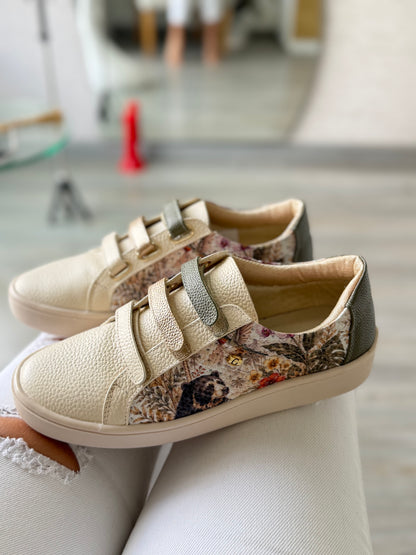 Tenis en cuero beige estampado raíces Ref: T01-4