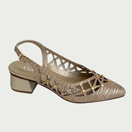 Zapatos en cuero oro x taches Ref: PC82XPDO