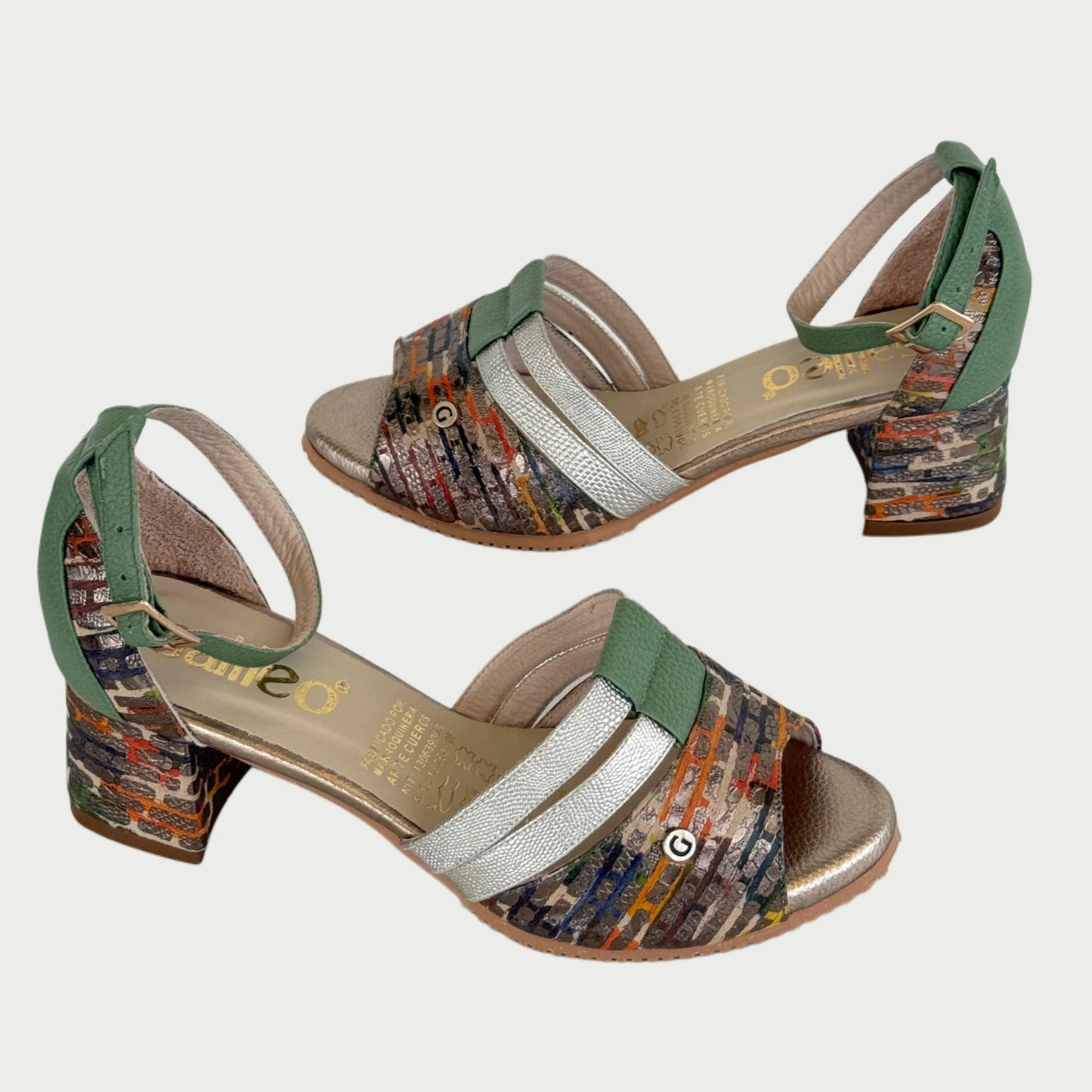 Sandalias en cuero verde x folia