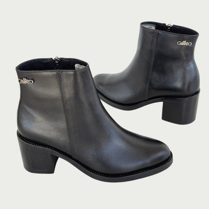 Botines en cuero negro Ref: 6235ZPNG