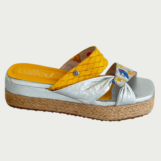 Sandalias en cuero amarillo Ref: 2060NPPM6