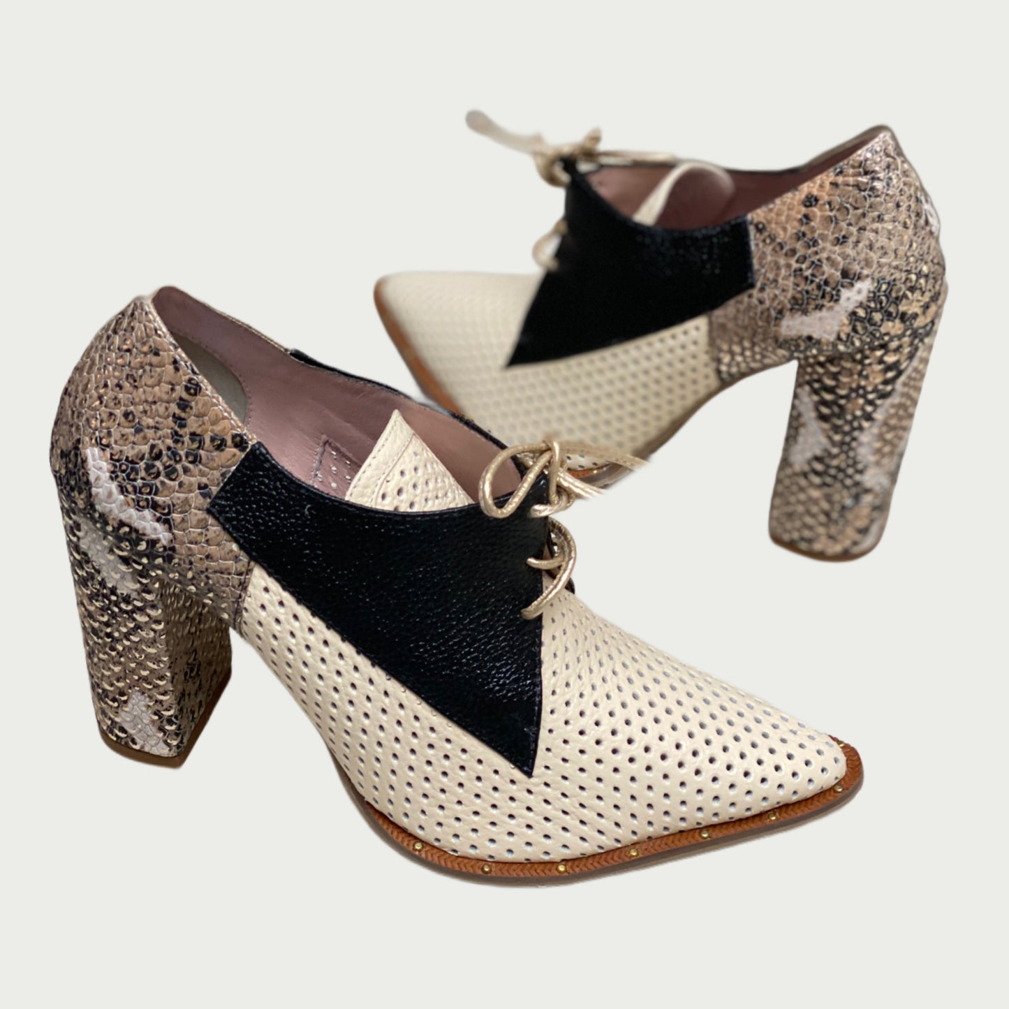 Botines en cuero beige x negro Ref: 3558NTAL6