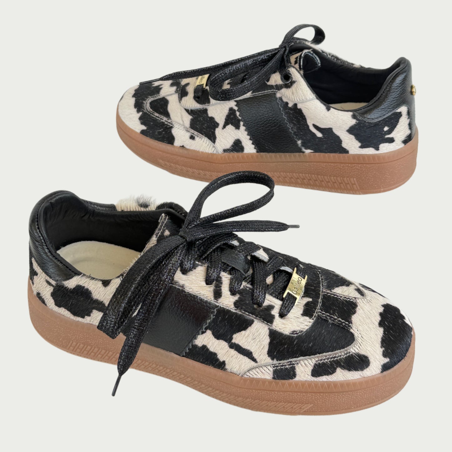 Tenis en cuero vaca negro