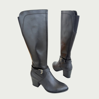 Botas en cuero negro Ref: 687BN4