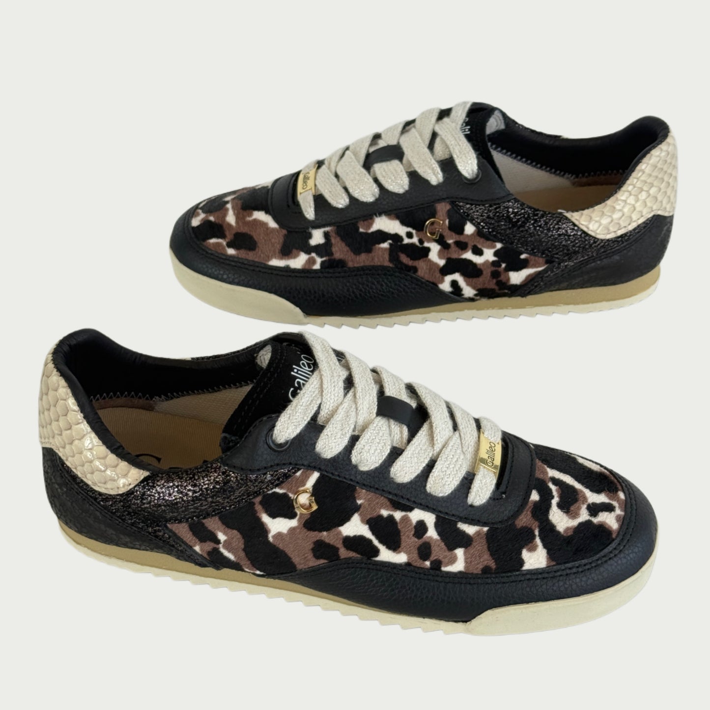 Tenis en cuero negro x animal print Ref: Ema