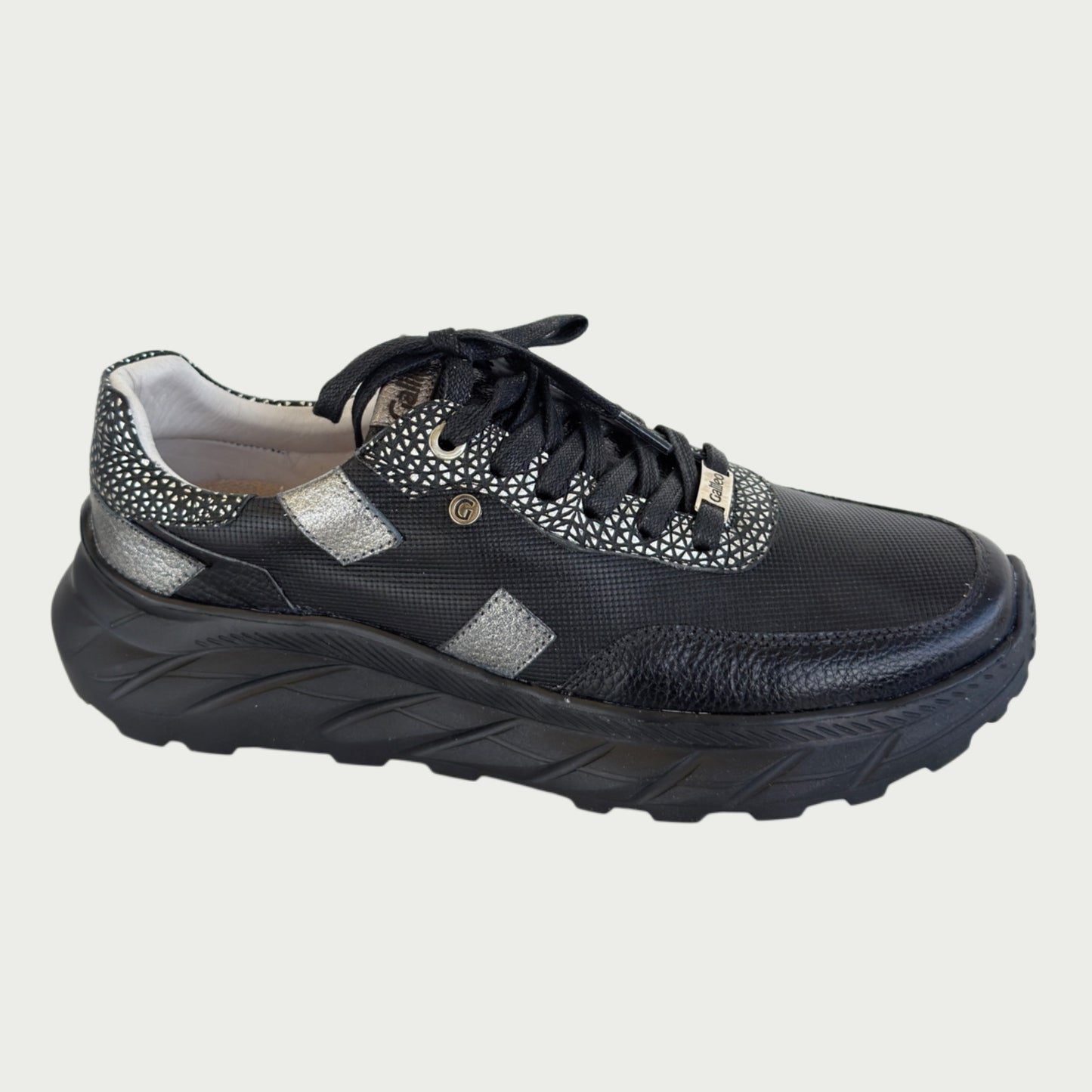 Tenis en cuero negro x plata Ref: SD119WP