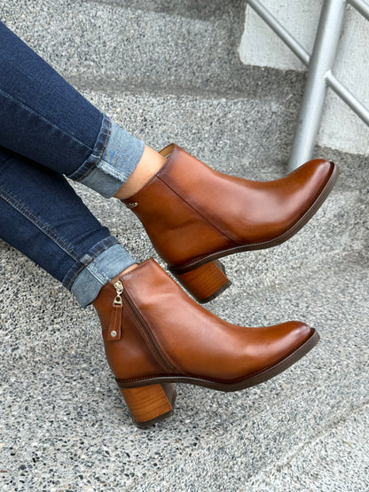 Botines en cuero miel Ref: 6235JZMI