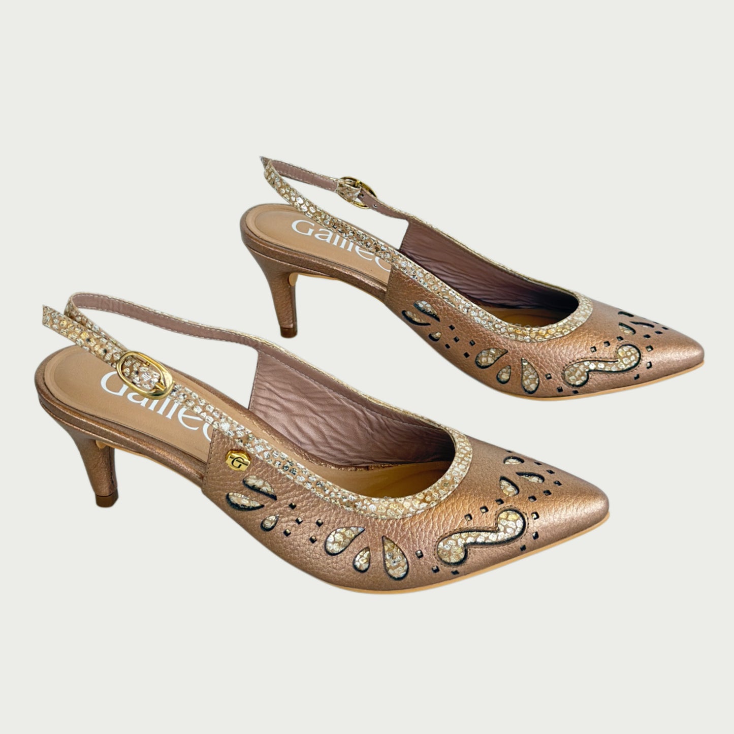 Zapatos en cuero cobrizo Ref: 8038ZPBR