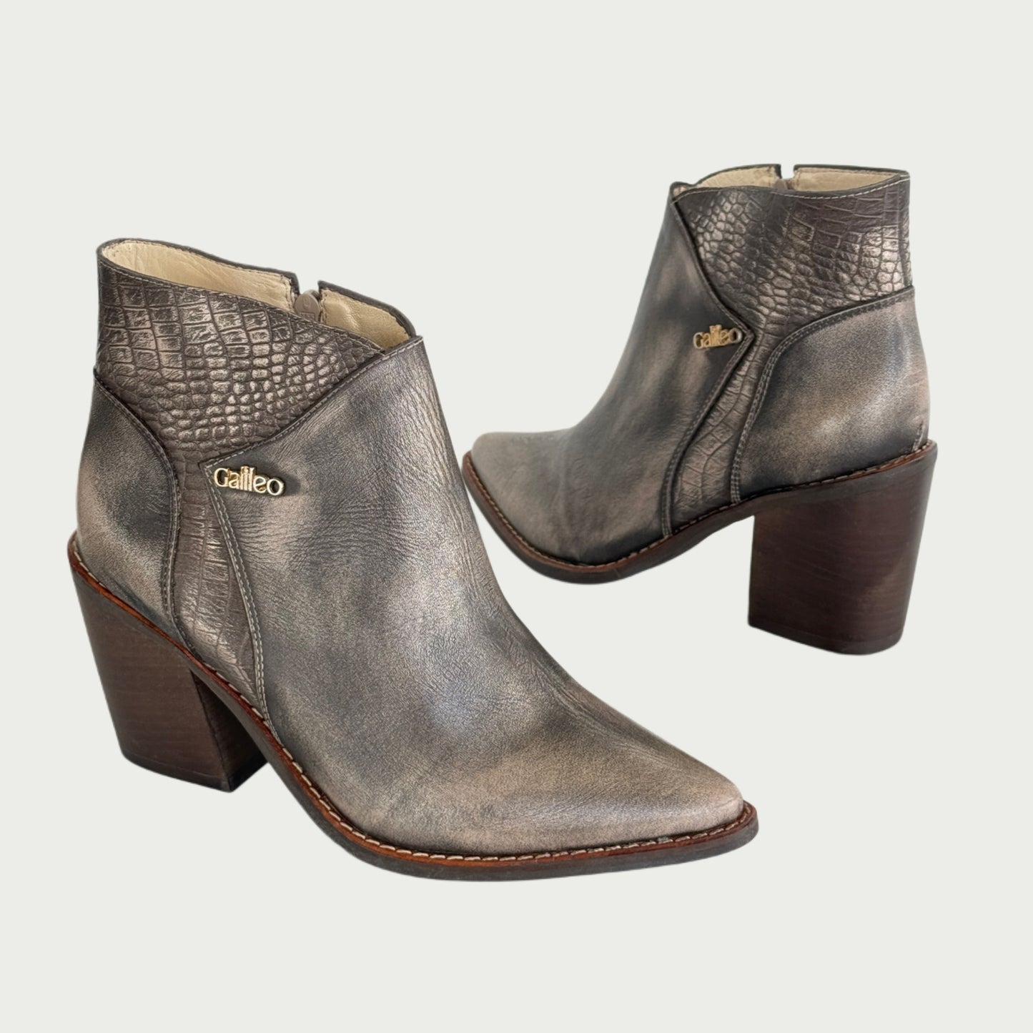 Botines en cuero café Ref: 1823ZPAR