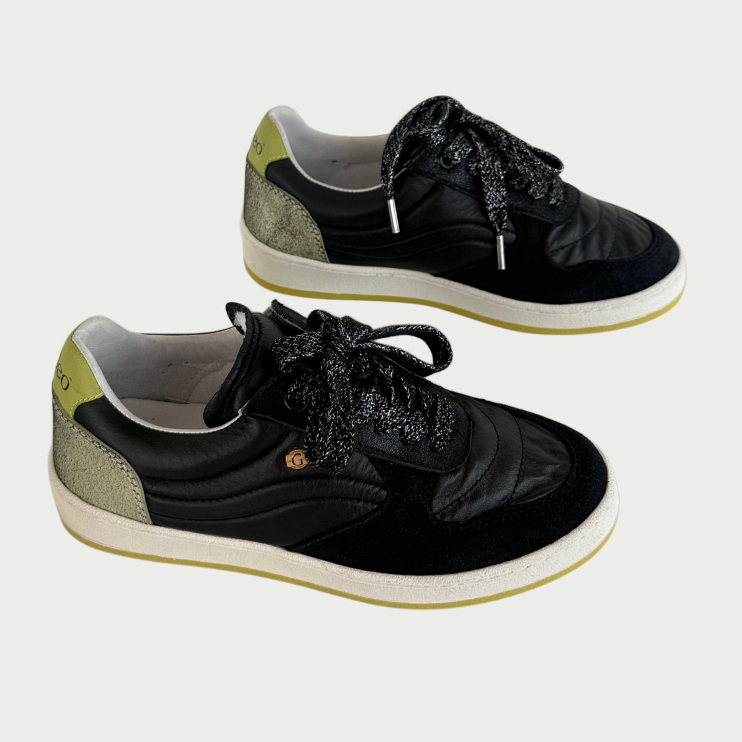 Tenis en cuero negro x verde Ref: BERLINNPN5