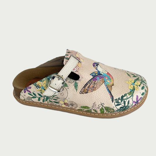 Zuecos en cuero beige colibrí Ref: Boston