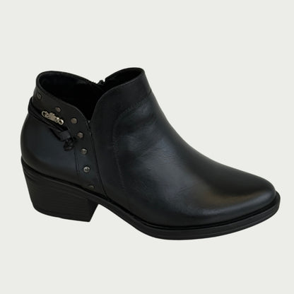 Botines en cuero negro Ref: BENETOZPN