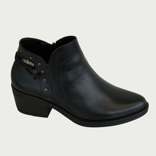 Botines en cuero negro Ref: BENETOZPN