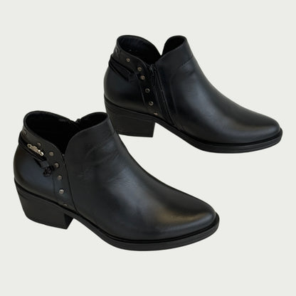 Botines en cuero negro Ref: BENETOZPN
